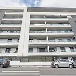 New! Exclusive Eur Apartment