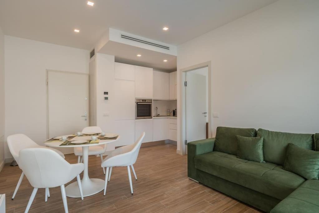 Apartment New! Exclusive Eur Rom